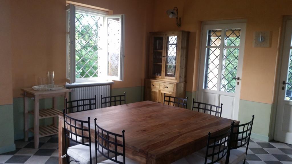 Cascina Rollone Villa Rocchetta Tanaro Екстериор снимка