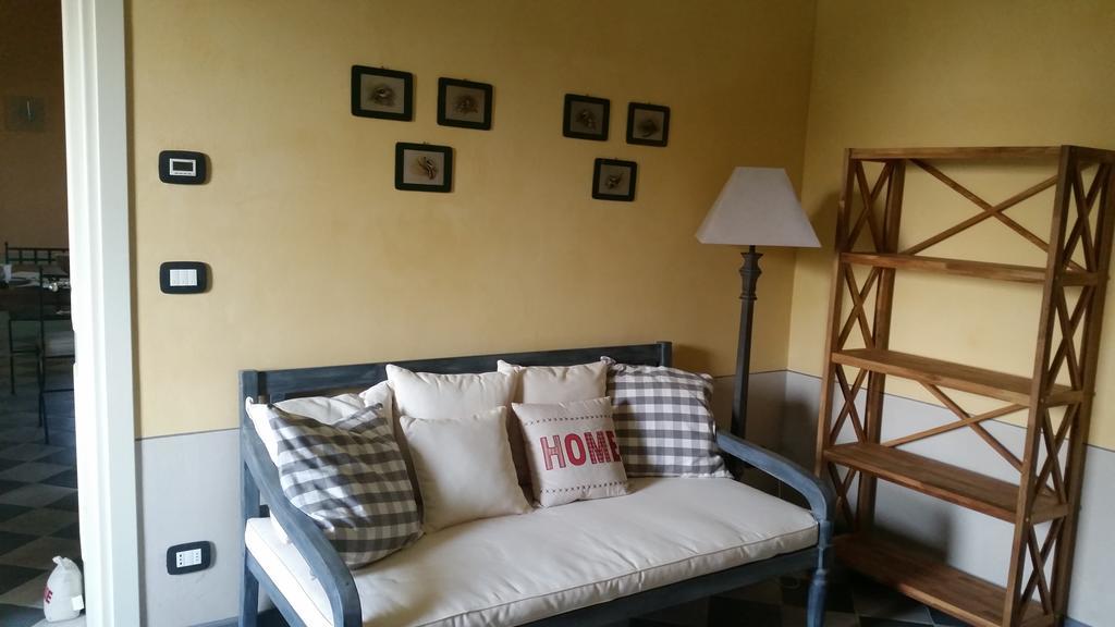 Cascina Rollone Villa Rocchetta Tanaro Екстериор снимка
